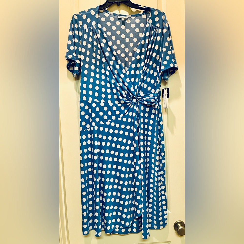 Robbie Bee Sz. 2X blue polka dots dress, mock-wrap style, NWT